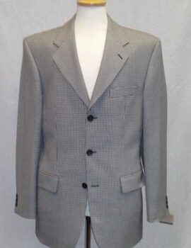 Vartex Back and White Hounstooth jacket. 3 Button Style. Sizes: 36″and 38″ Regular Left