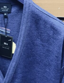 Douglas and Grahame Classic Blue Prestige Collection Cardigan. Size 3XL Left